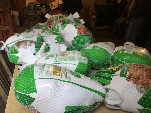 Boxes of food help those in need at Saginaw’s First Ward Community Center